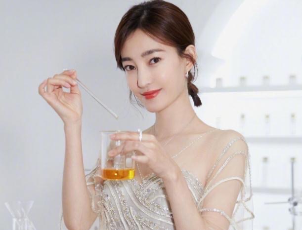 网络图片(侵删) 网络图片(侵删)