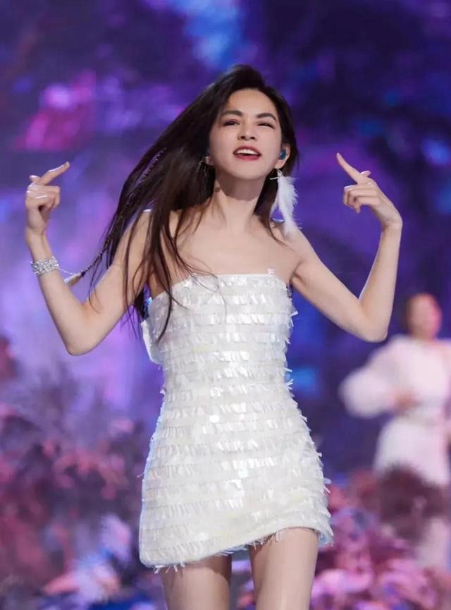 网络图片(侵删) 网络图片(侵删)