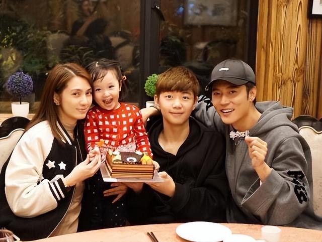 网络图片(侵删) 网络图片(侵删)