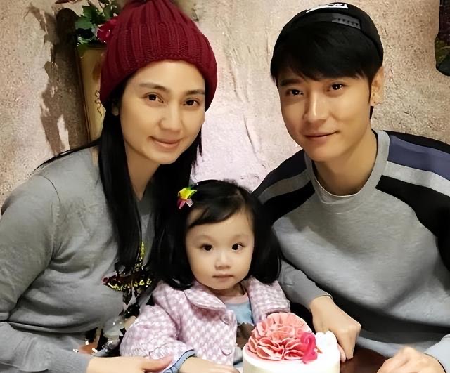 网络图片(侵删) 网络图片(侵删)