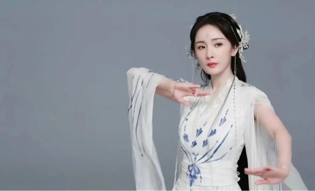 网络图片(侵删) 网络图片(侵删)