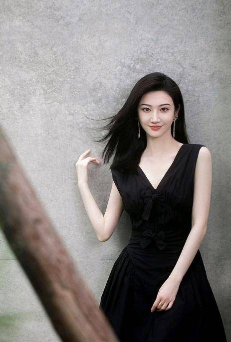 网络图片(侵删) 网络图片(侵删)