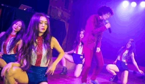 网络图片(侵删) 网络图片(侵删)