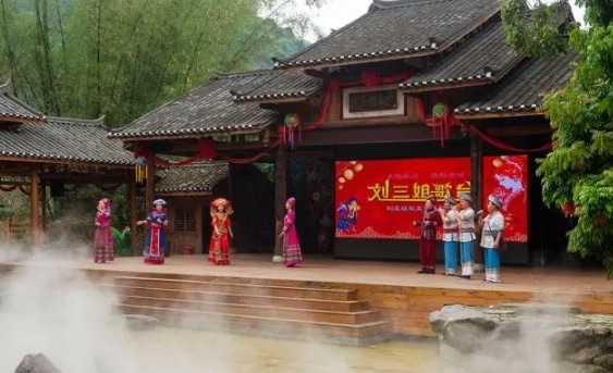 网络图片(侵删) 网络图片(侵删)