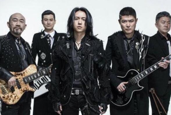 网络图片(侵删) 网络图片(侵删)