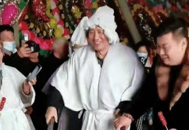 网络图片(侵删) 网络图片(侵删)