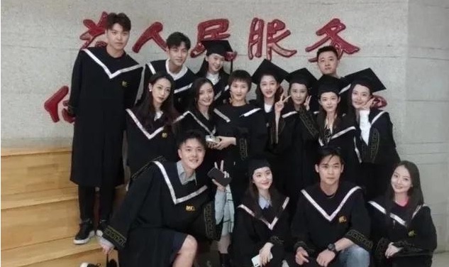 网络图片(侵删) 网络图片(侵删)