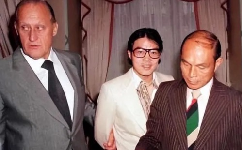 网络图片(侵删) 网络图片(侵删)