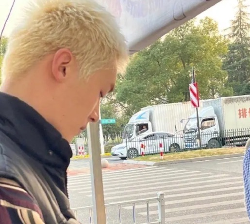 网络图片(侵删) 网络图片(侵删)